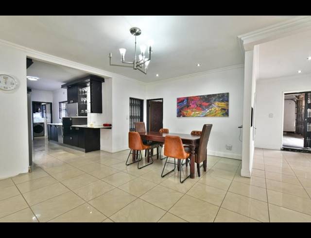 4 BEDROOM HOUSE FOR SALE IN KLEVEHILL PARK